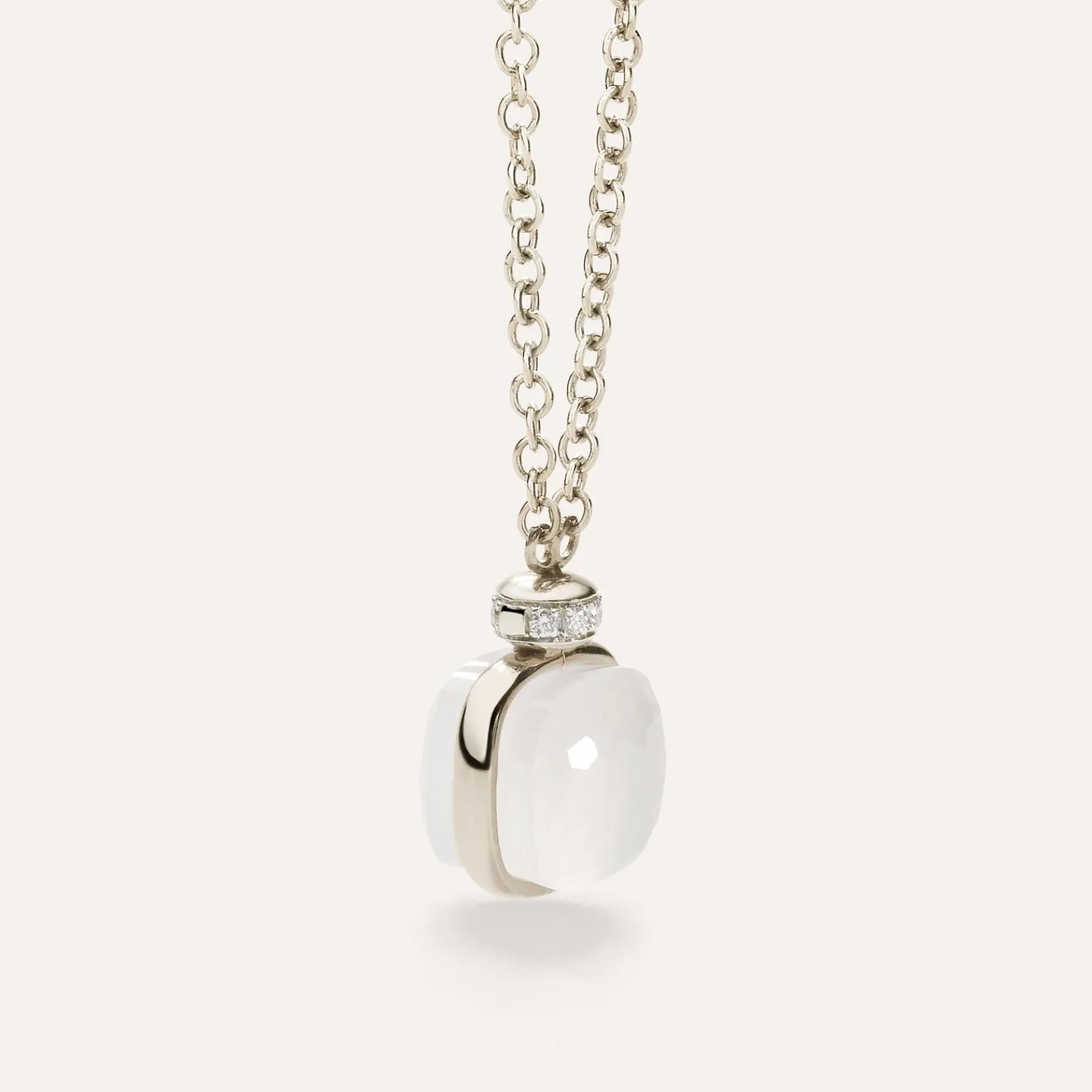 Collana con pendente Nudo Petit*Pomellato Hot